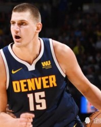  约基奇蝉联常规赛MVP创中锋历史纪录  