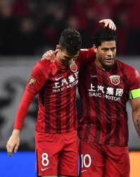  尤文图斯争议判罚受益保住联赛领头羊位置  