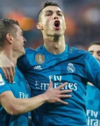  意甲金靴争夺白热化四大射手差距缩小  