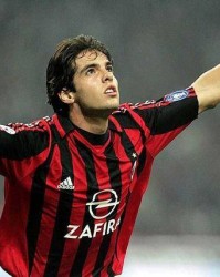  AC米兰传奇球星回归担任俱乐部形象大使  