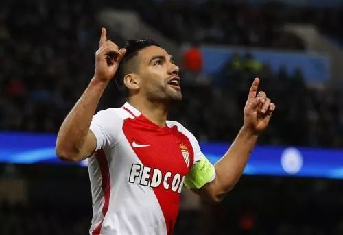  图卢兹后卫头球绝杀，客场险胜保级对手昂热